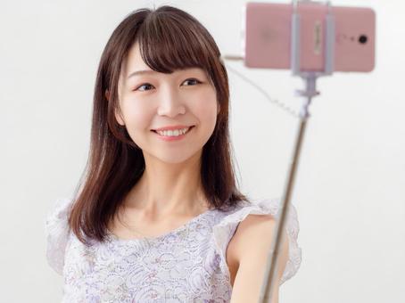【自撮り苦手さん必見！】盛れるサムネで待機時間ゼロへ！プロが教える撮影テクニック | 福岡市東区香椎Baron