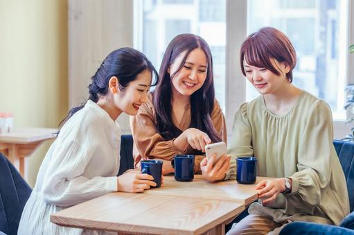 「ただいま！」って言いたくなる場所。福岡Baronが大切にする”アットホームな空間”の秘密